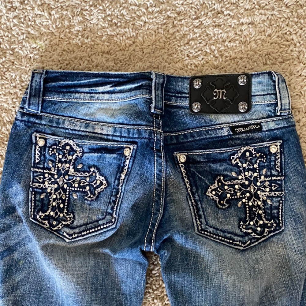Miss Me Capris size 25 mint condition